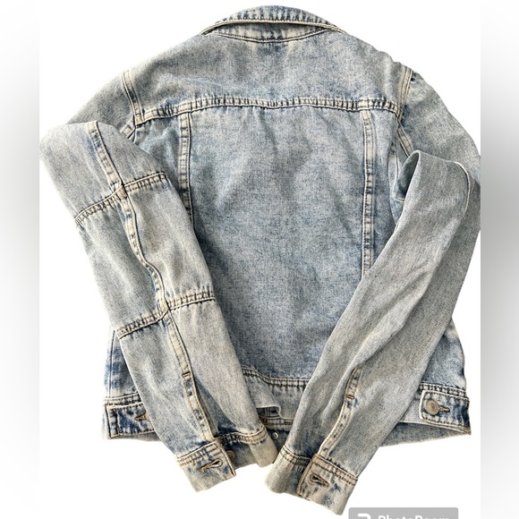 Free People We the Free Rumors Denim Jacket size medium EUC - Picture 5 of 11